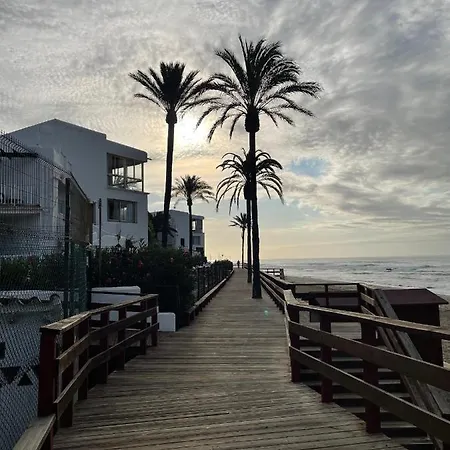 Luna Beach Calahonda * ميخاس كوستا